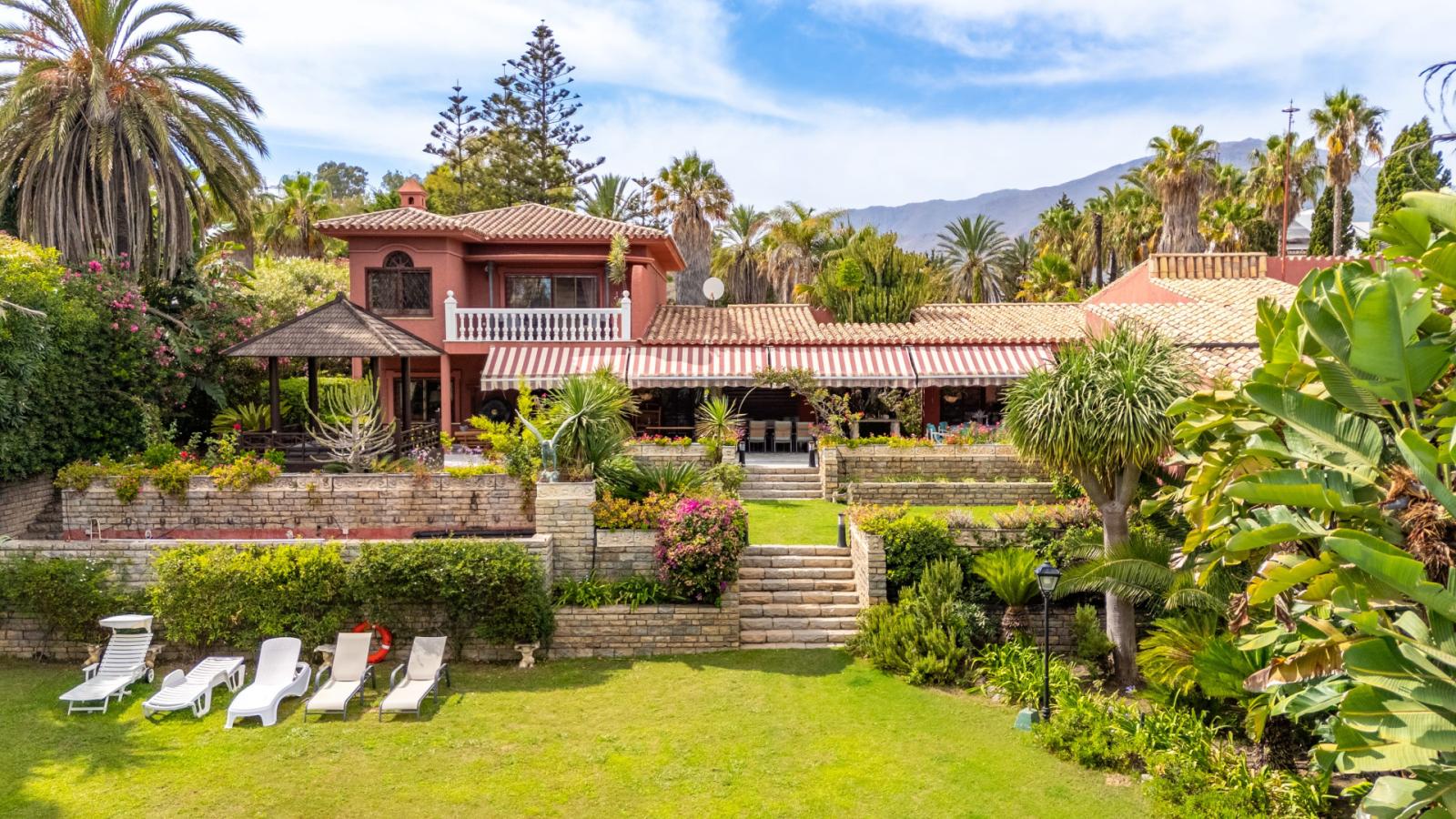Villa en Venta en Estepona