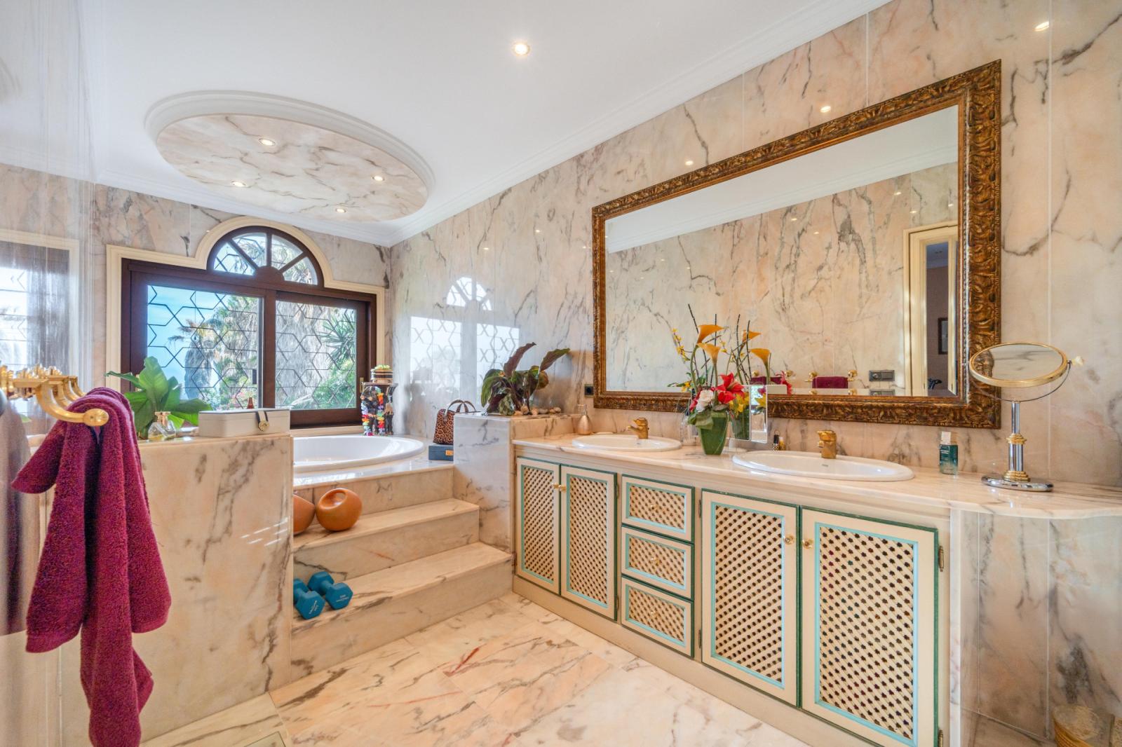 Villa en Venta en Estepona