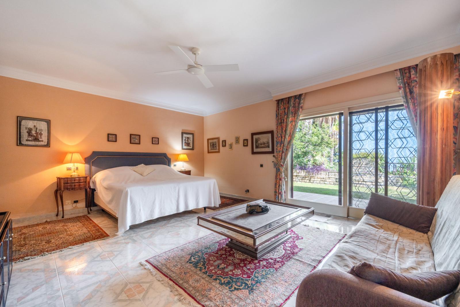 Villa en Venta en Estepona