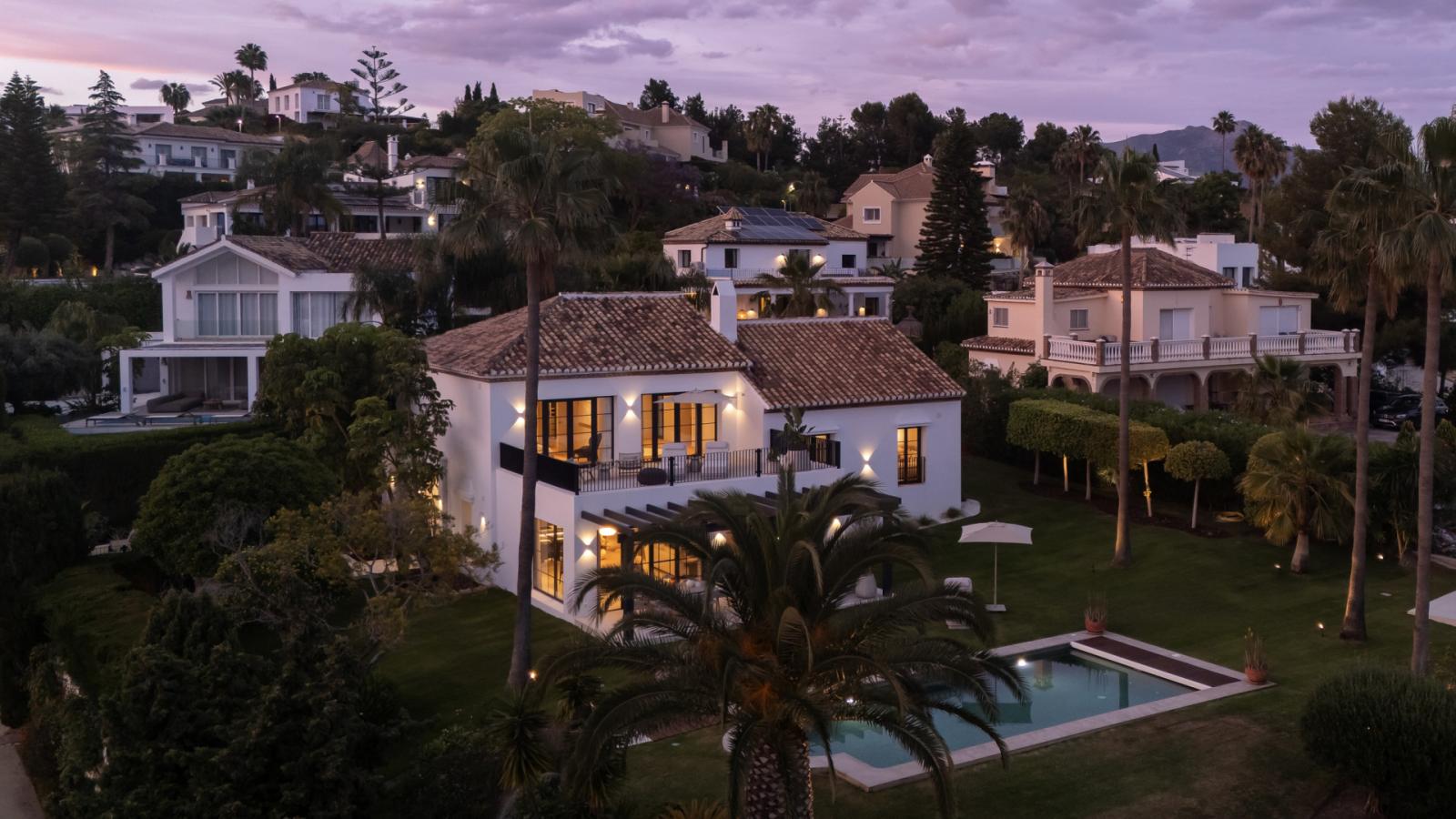 Villa for Sale in Estepona