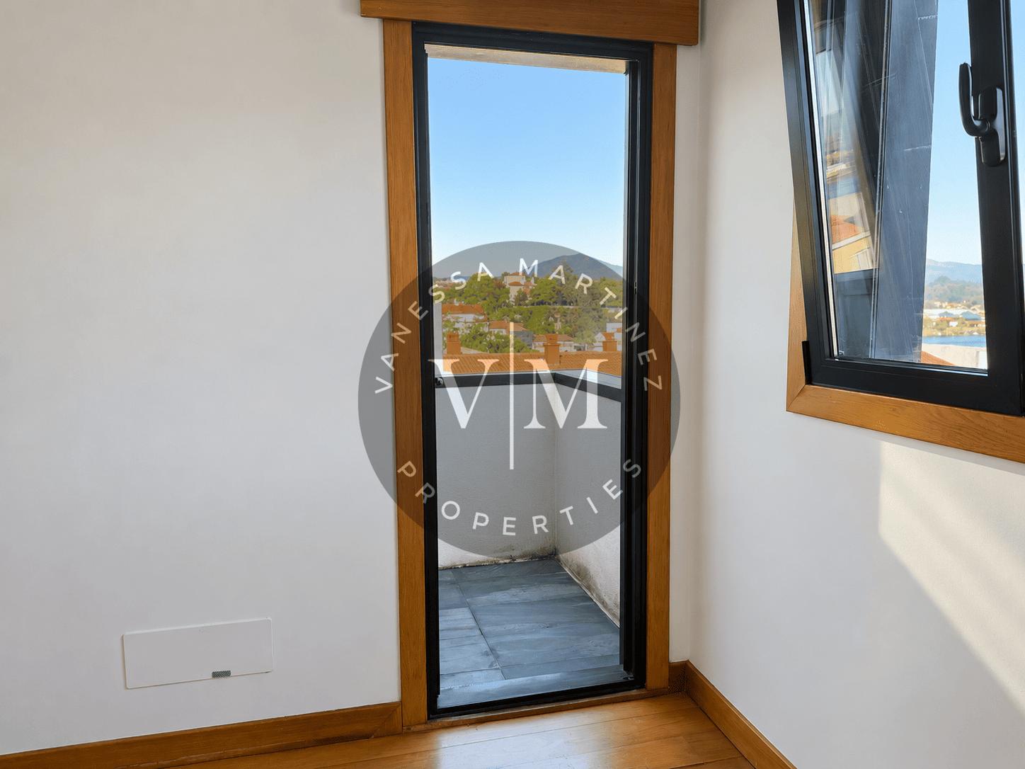 Duplex for Sale in Baiona