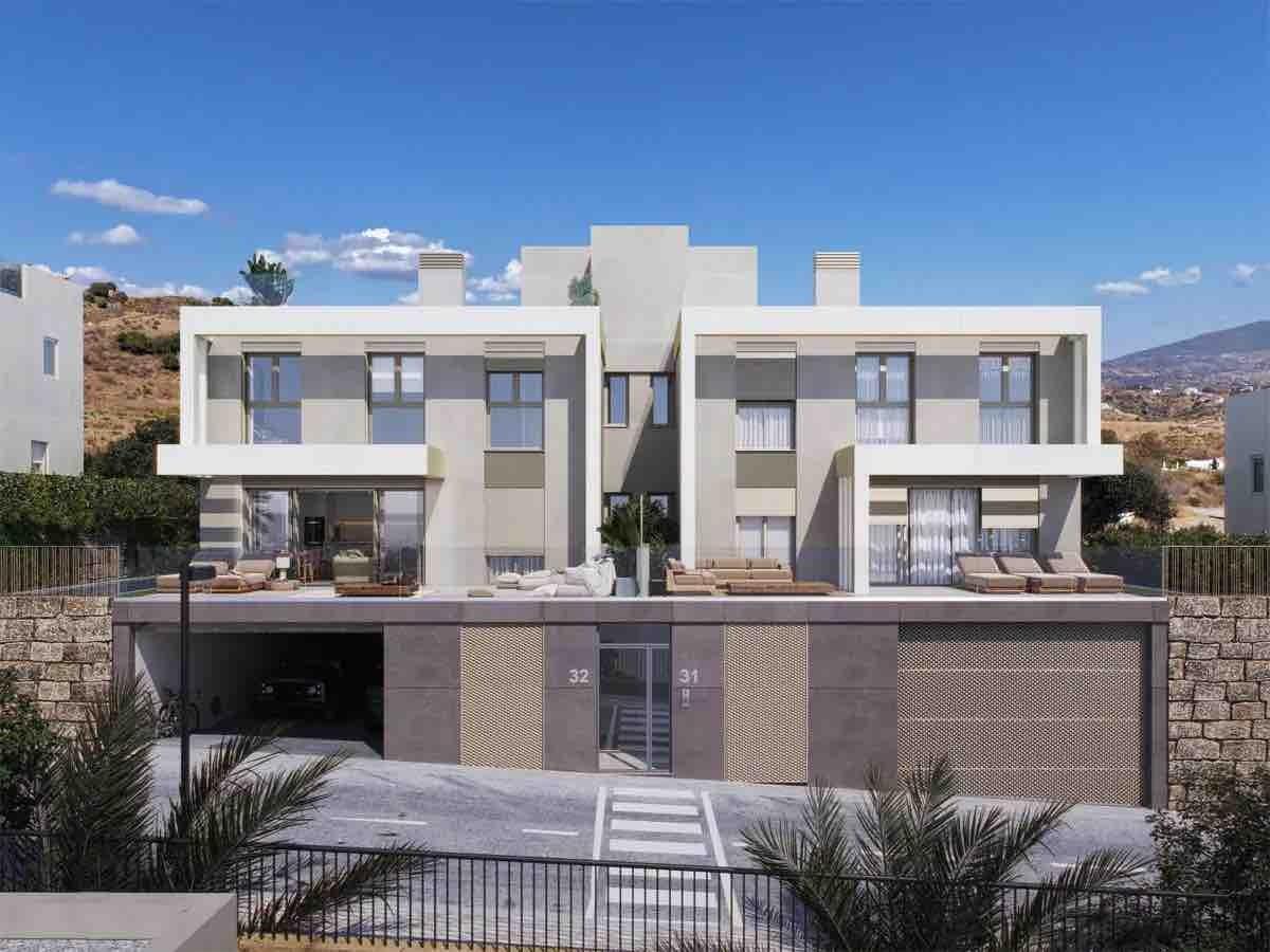 Semi-detached House for Sale in Mijas