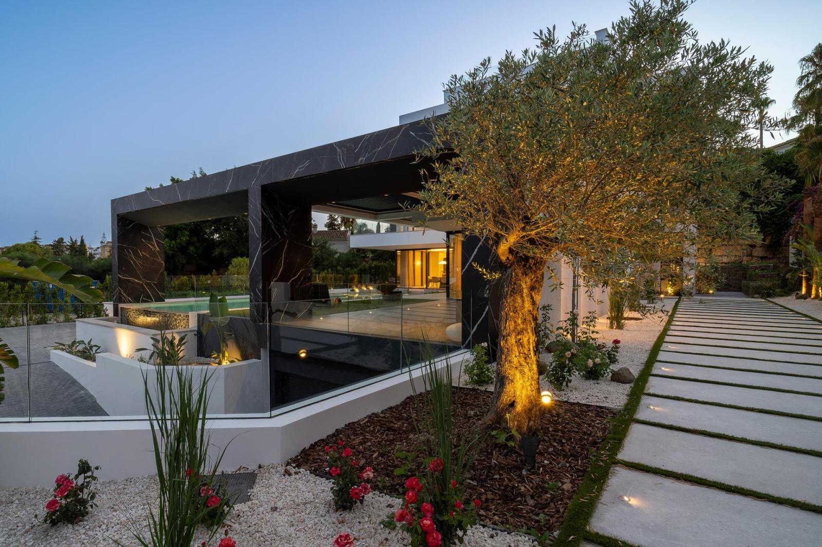 Villa for Sale in Benahavís