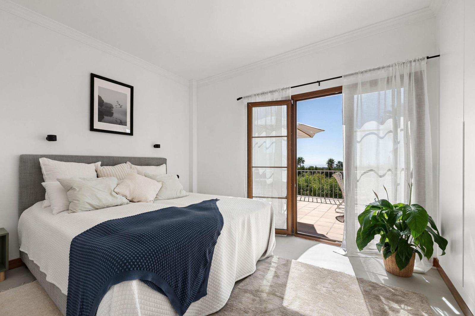 Villa for Sale in Estepona