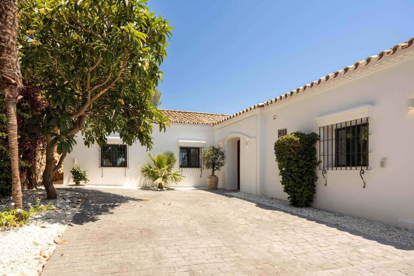 Villa for Sale in Estepona