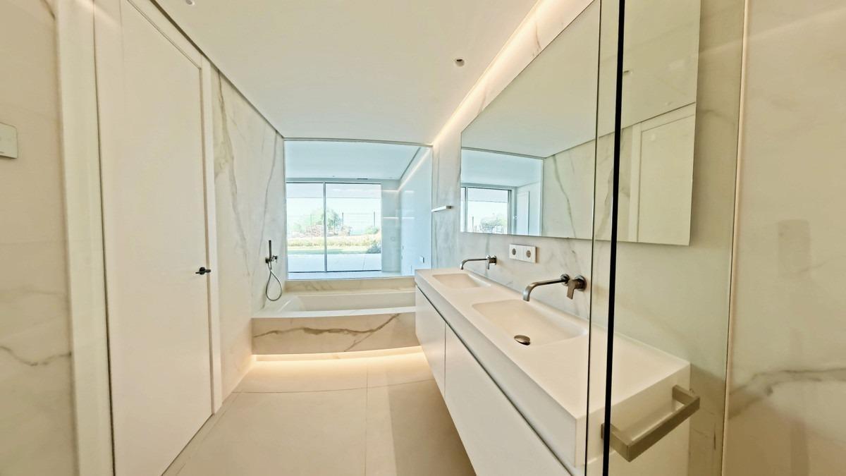 Apartment for Sale in Ojén