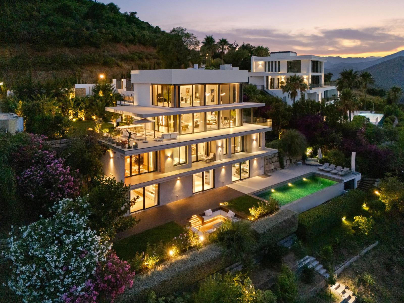 Villa for Sale in Ojén