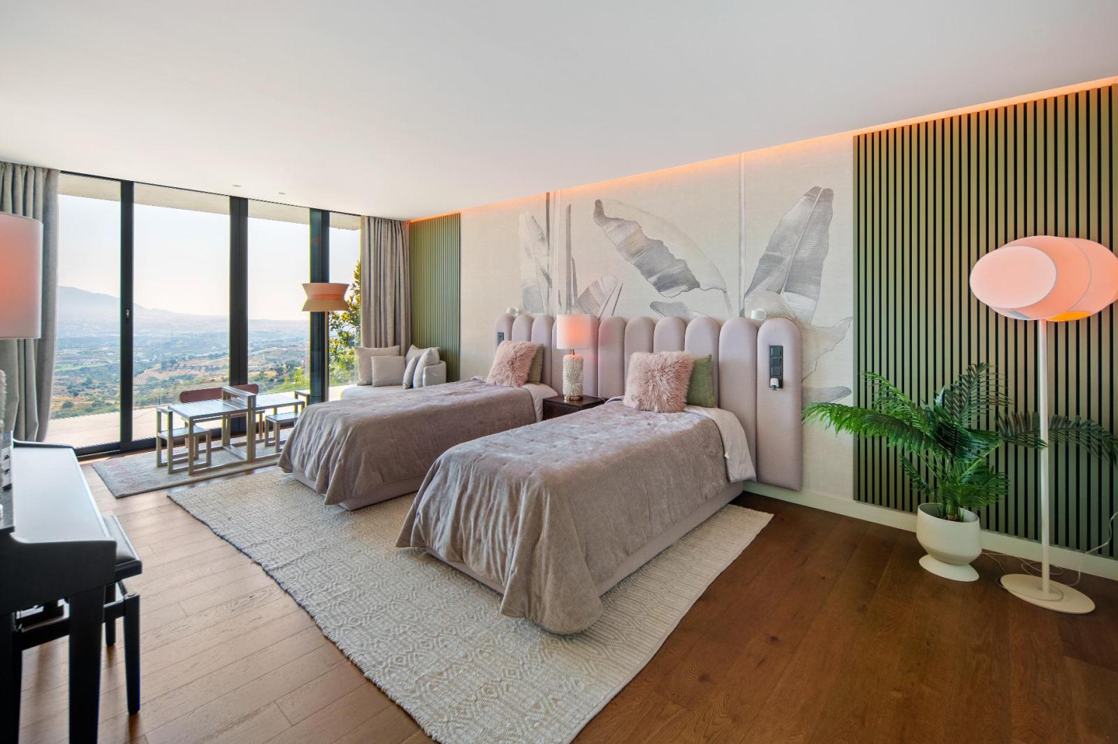 Villa for Sale in Ojén