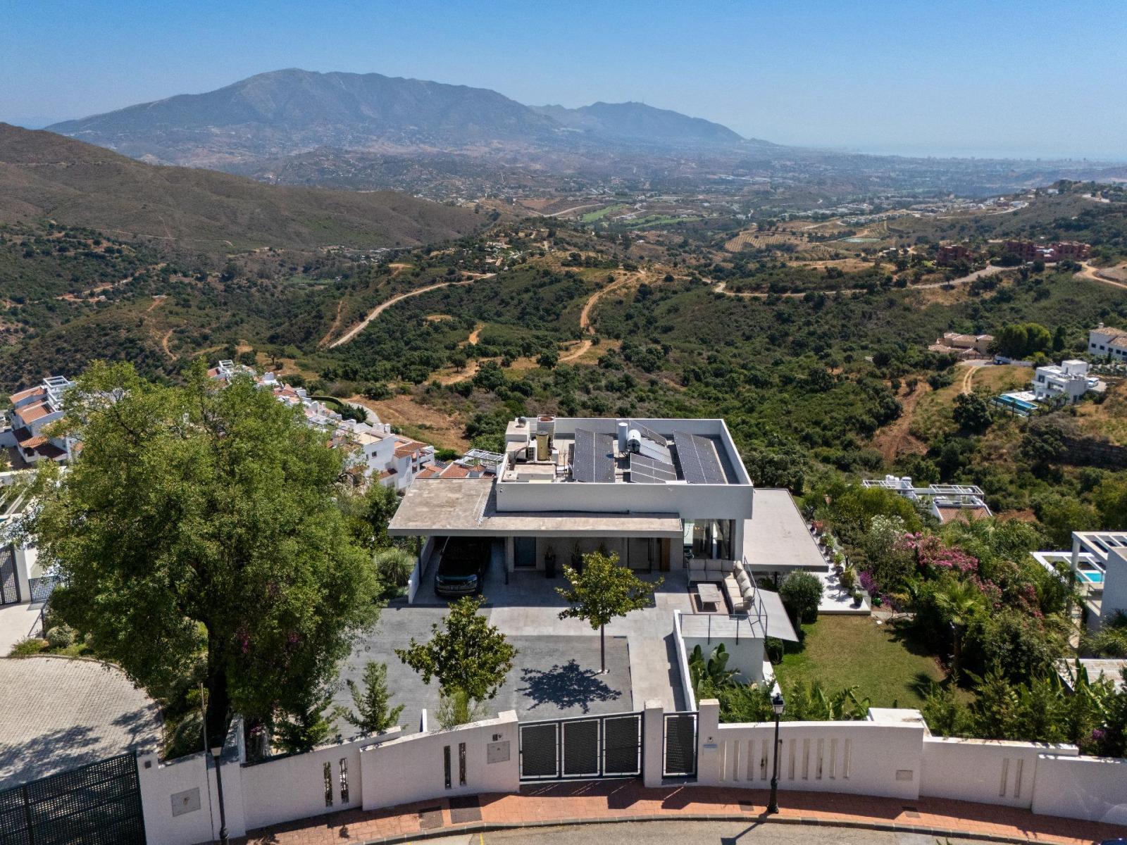 Villa for Sale in Ojén