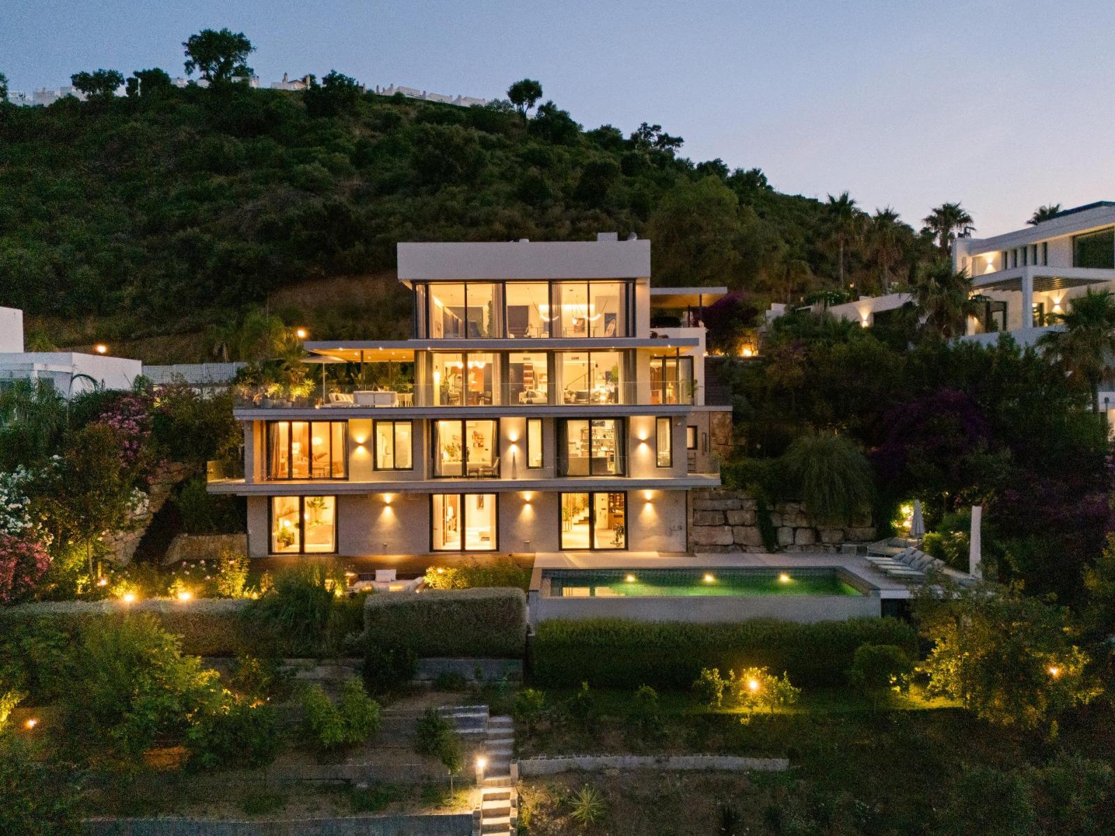 Villa for Sale in Ojén