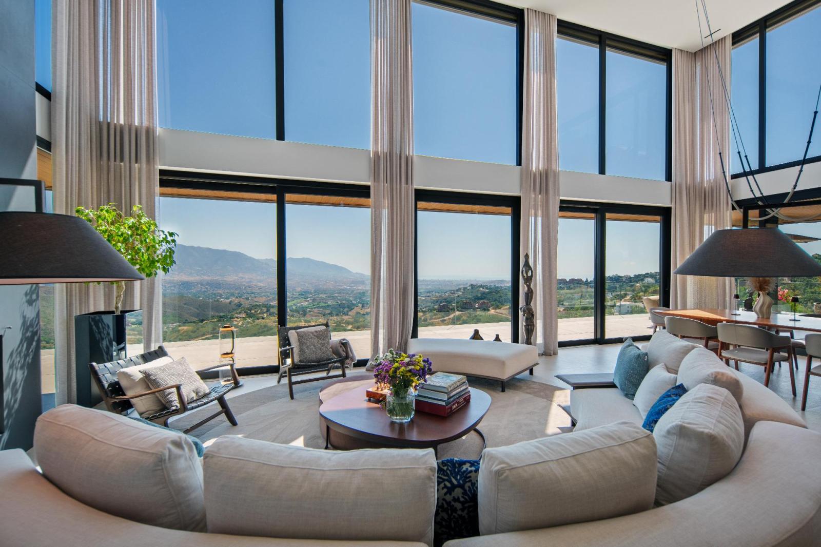 Villa for Sale in Ojén