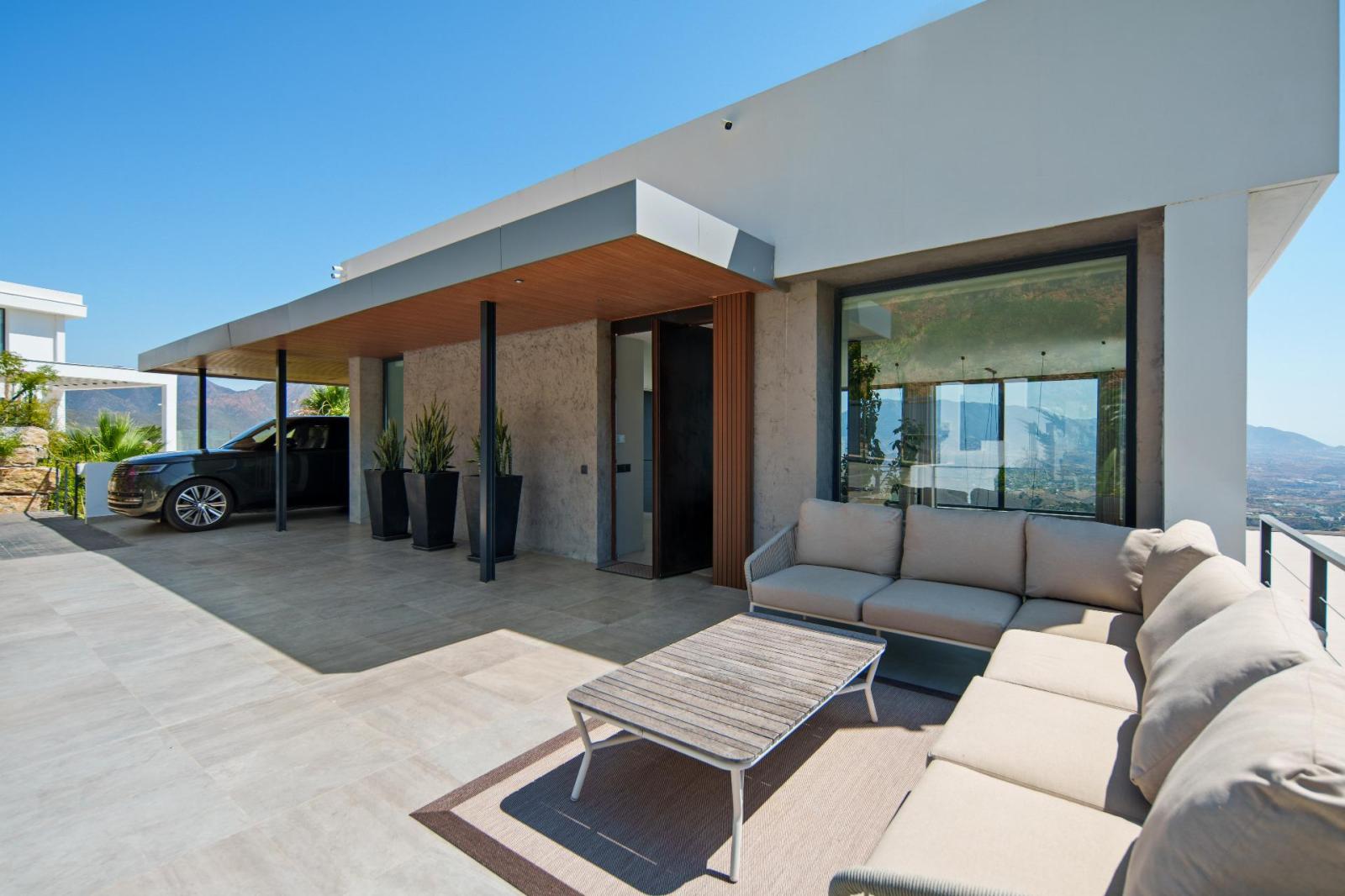 Villa for Sale in Ojén