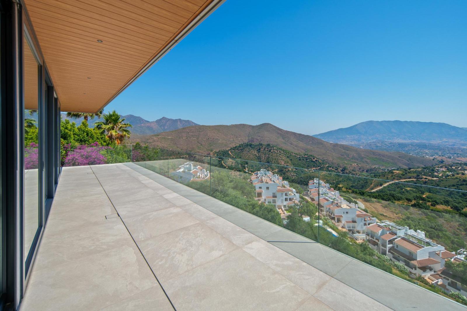 Villa for Sale in Ojén