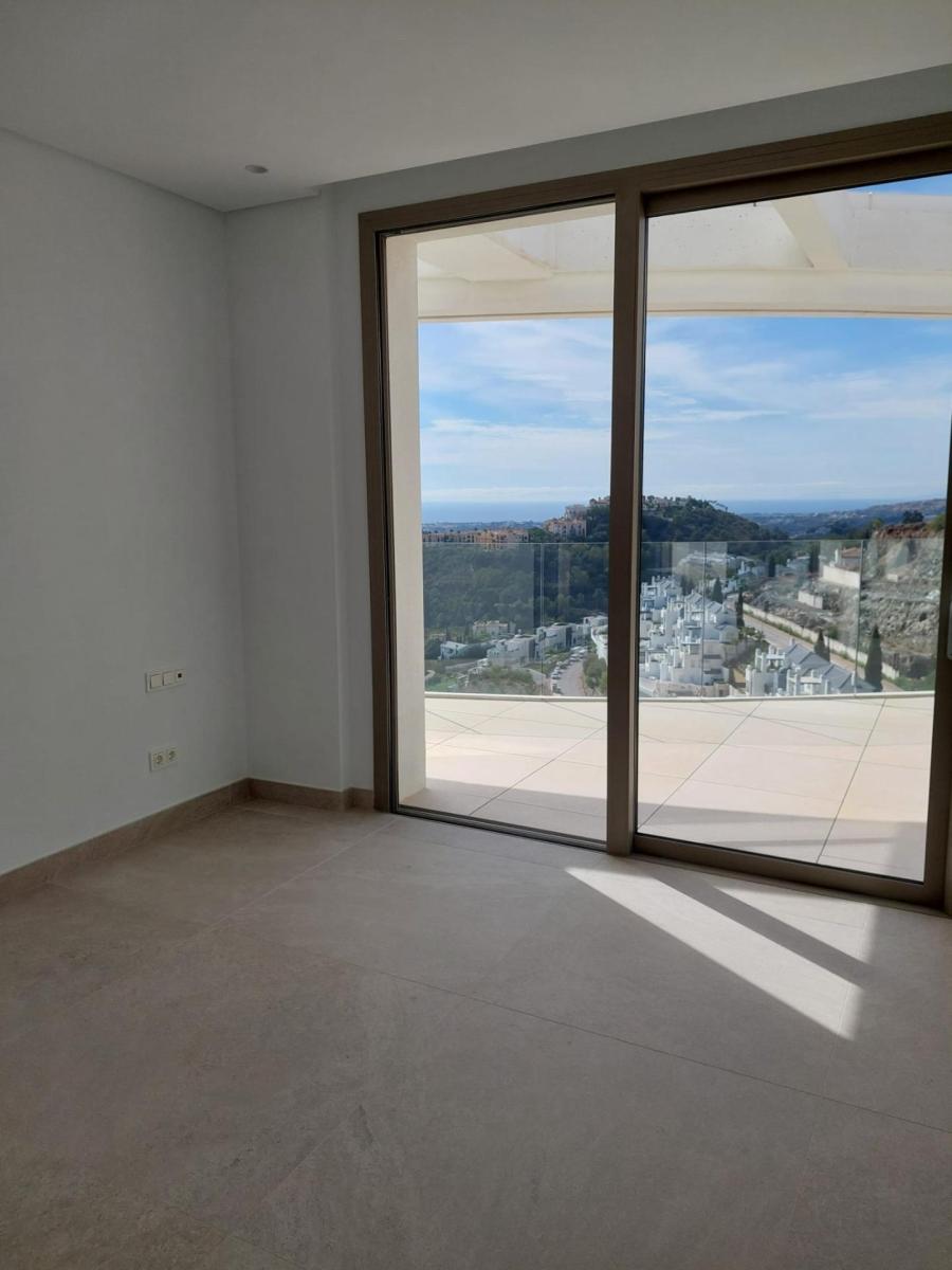 Penthouse for Sale in Benahavís