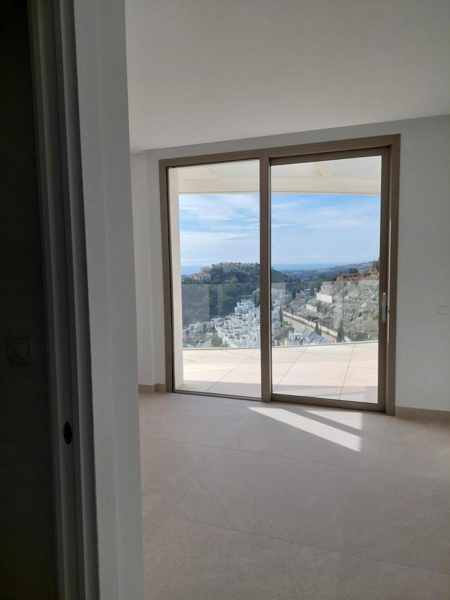 Penthouse for Sale in Benahavís