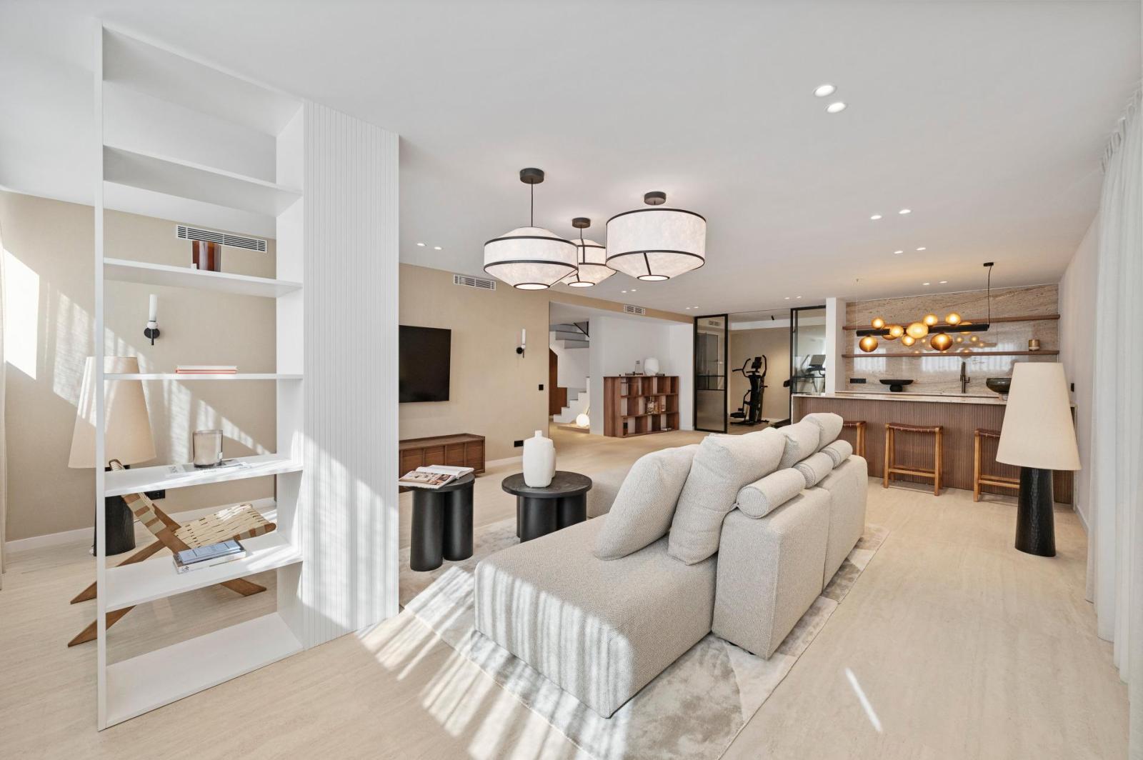 Villa for Sale in Benalmádena