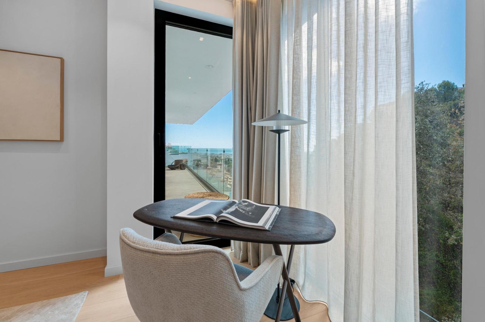 Villa for Sale in Benalmádena