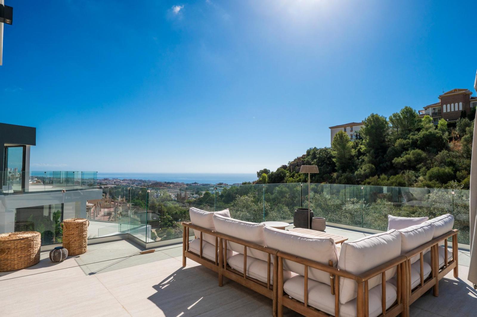 Villa for Sale in Benalmádena