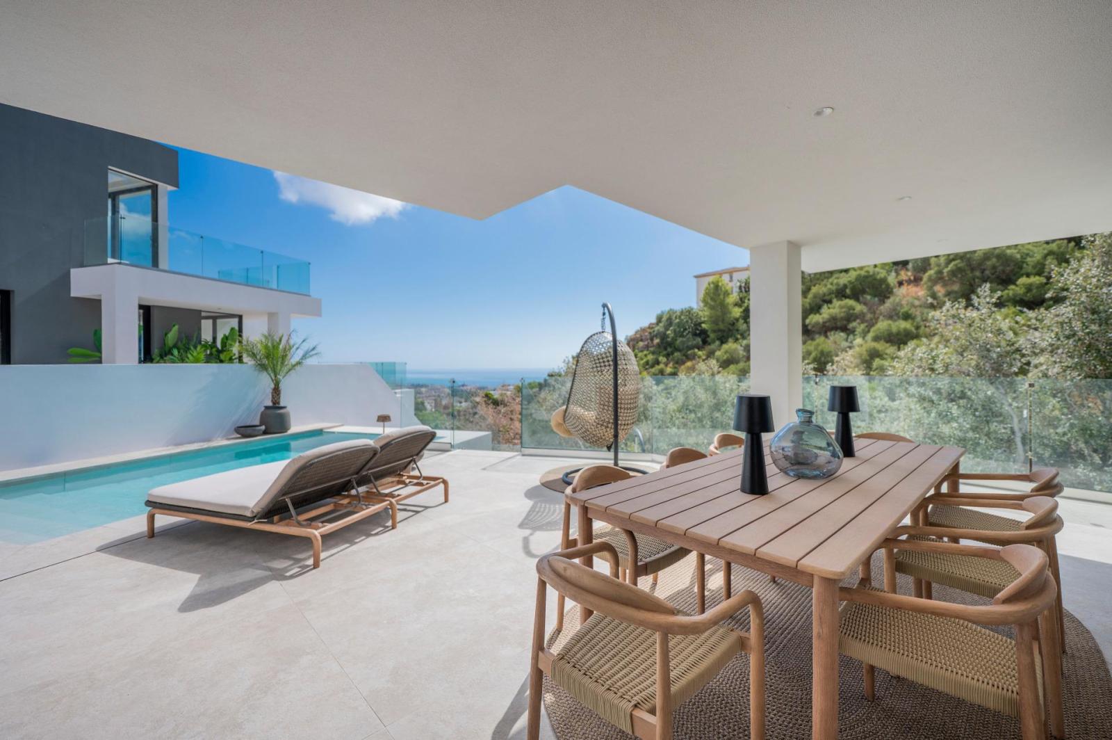 Villa for Sale in Benalmádena