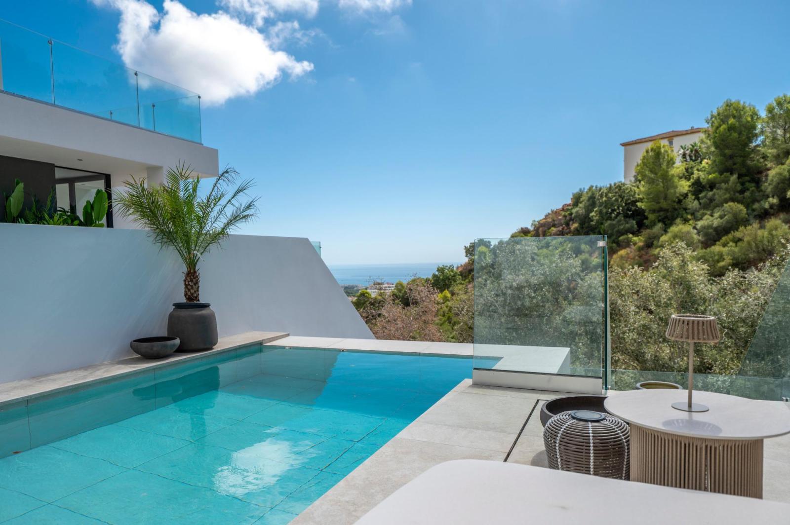 Villa for Sale in Benalmádena