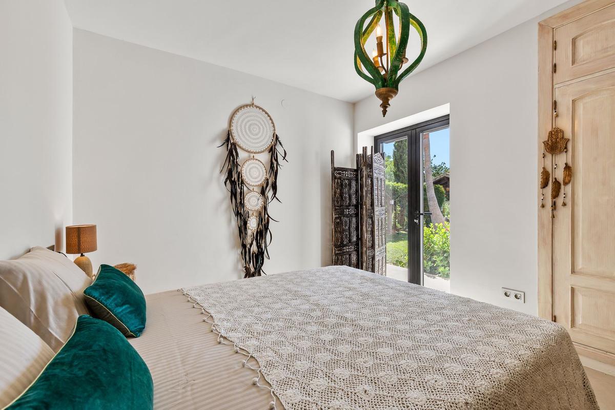 Villa for Sale in Alhaurín de la Torre