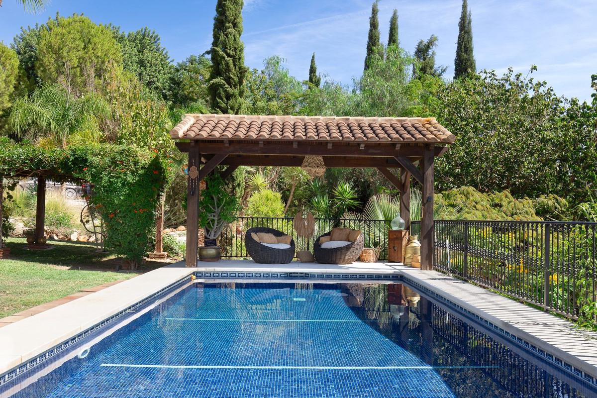 Villa for Sale in Alhaurín de la Torre