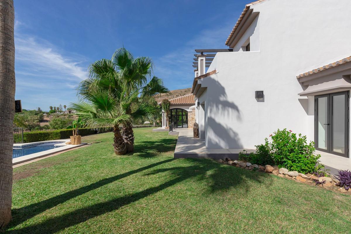 Villa for Sale in Alhaurín de la Torre