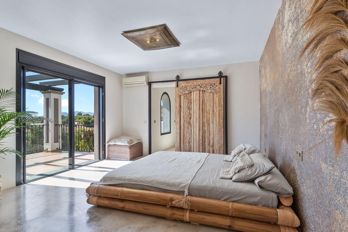 Villa for Sale in Alhaurín de la Torre