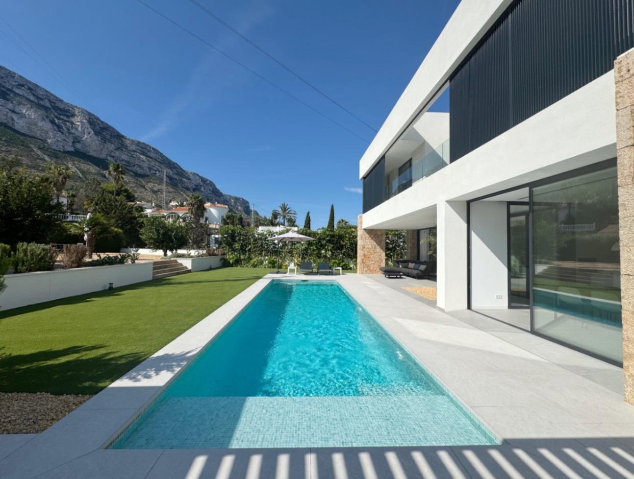 Villa for Sale in Dénia