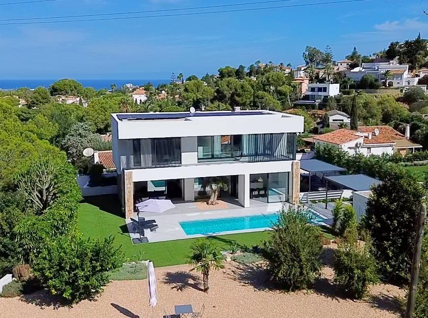Villa for Sale in Dénia