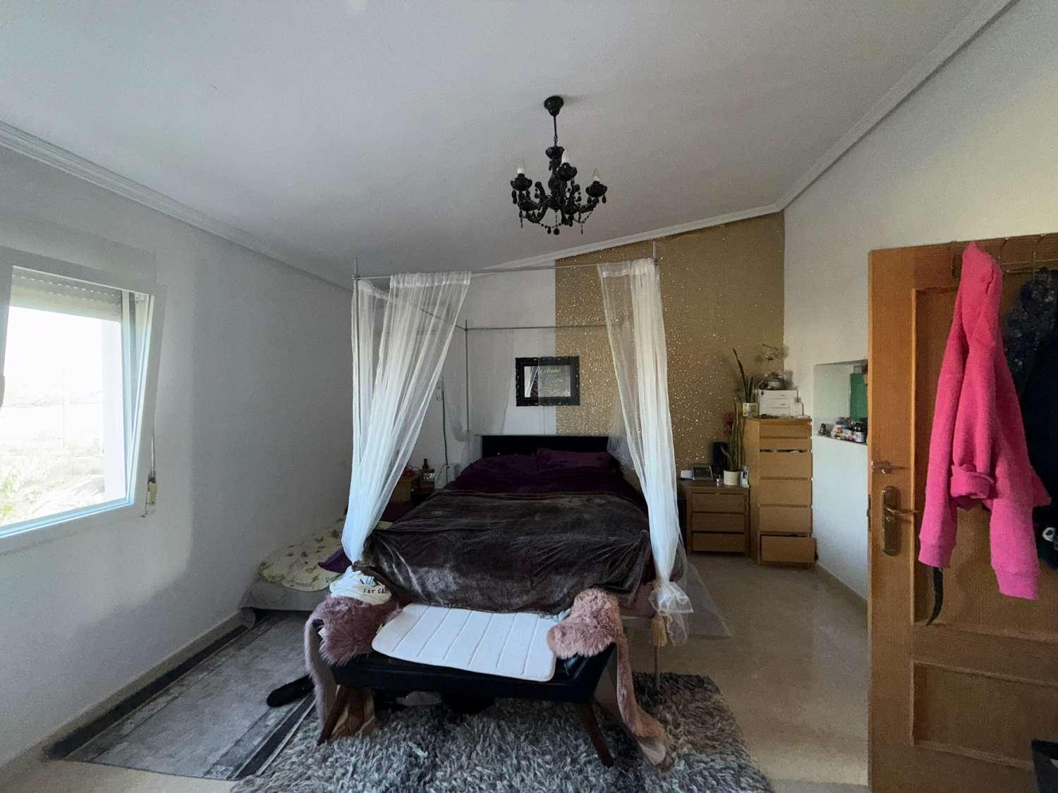 Casa en Venta en Crevillent
