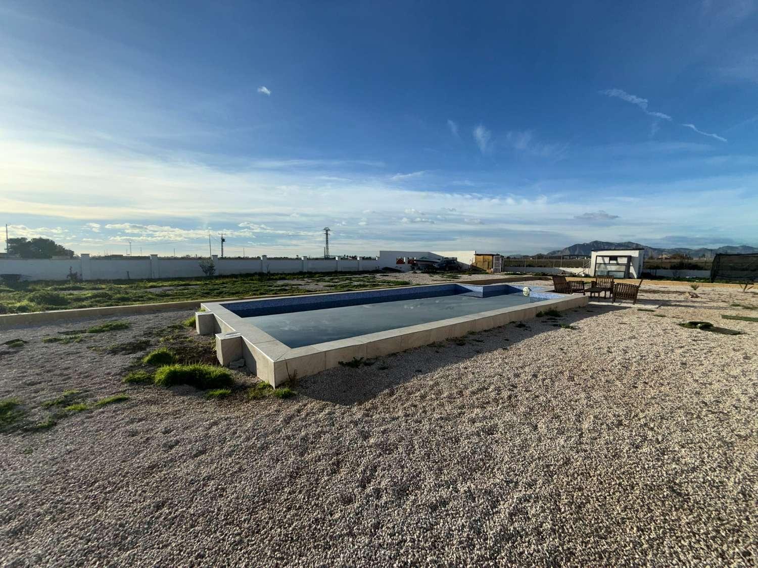 Casa en Venta en Crevillent