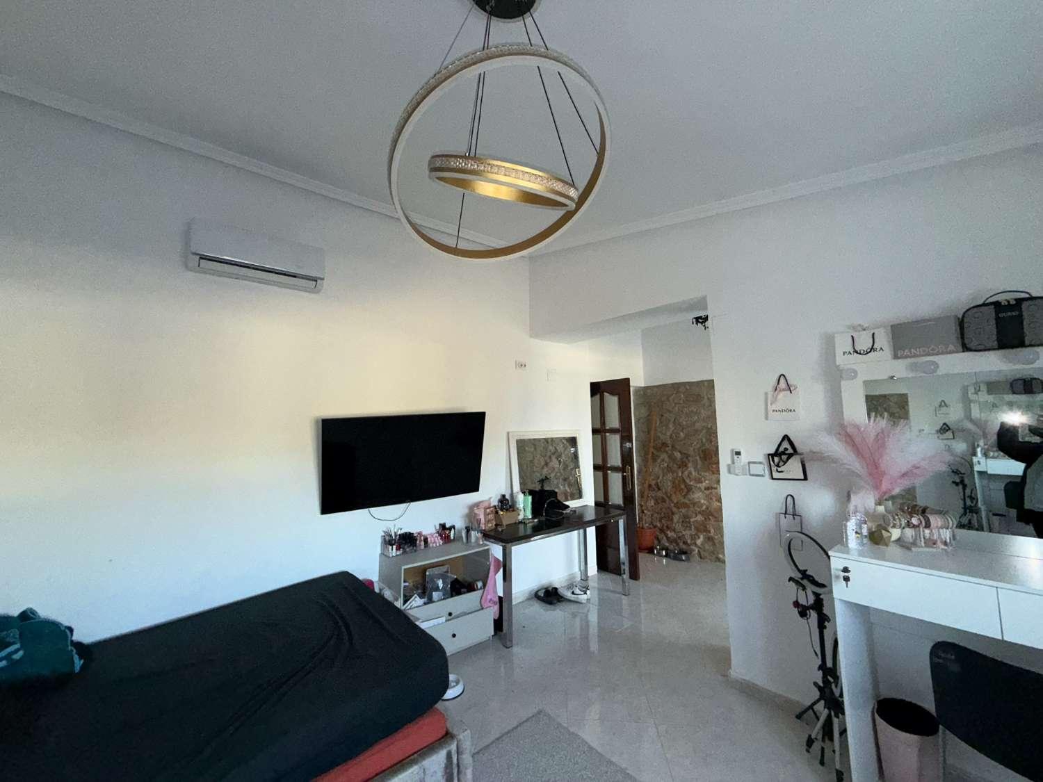 Casa en Venta en Crevillent