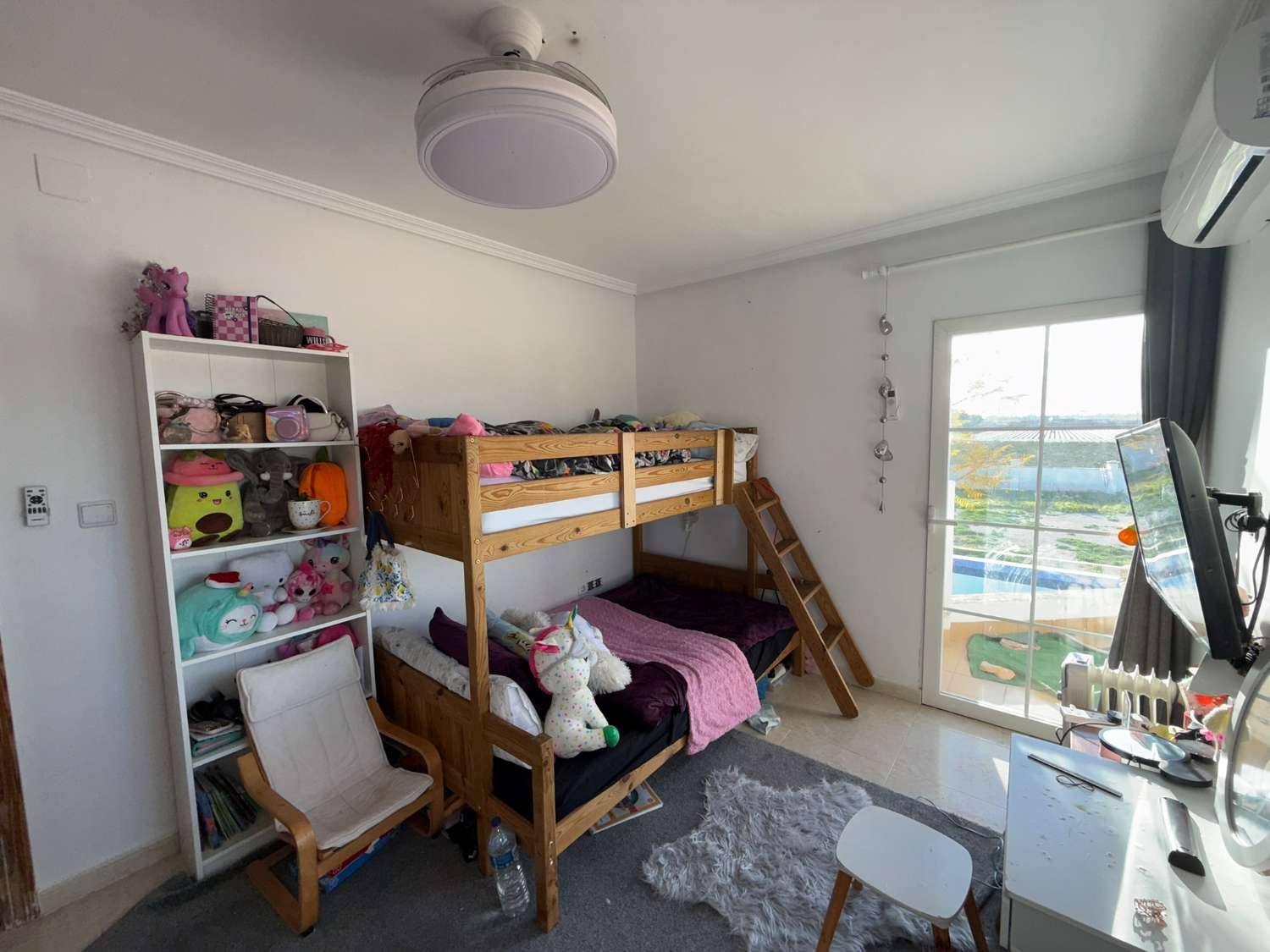 Casa en Venta en Crevillent