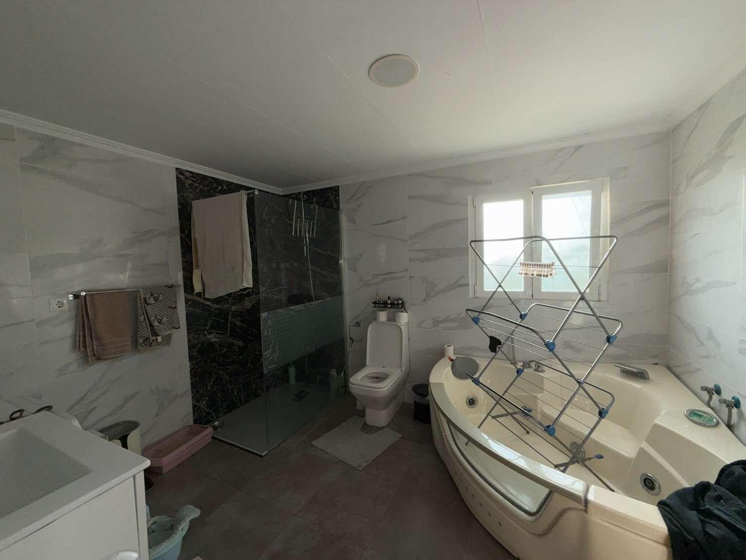 Casa en Venta en Crevillent