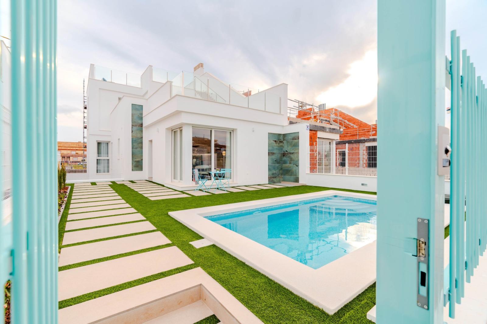 Villa for Sale in Los Alcázares