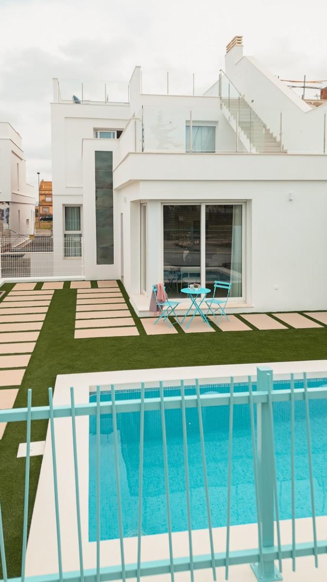 Villa for Sale in Los Alcázares