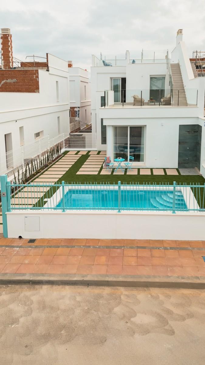 Villa for Sale in Los Alcázares
