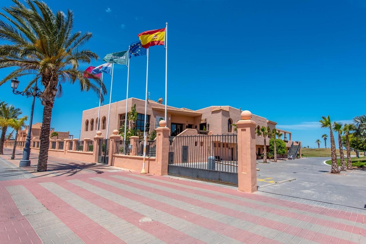 Villa for Sale in Los Alcázares