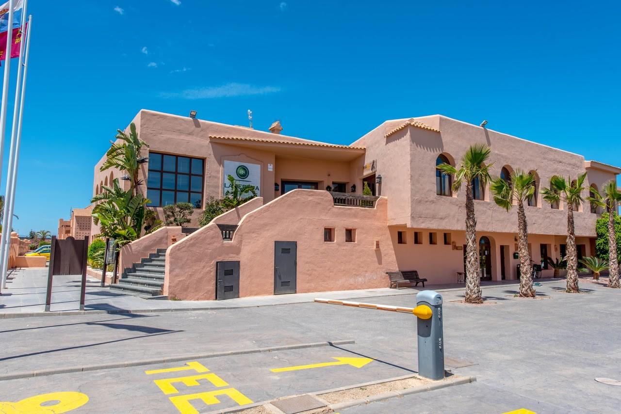 Villa for Sale in Los Alcázares