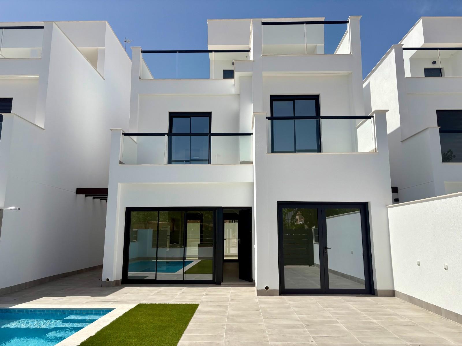 Villa for Sale in Los Alcázares