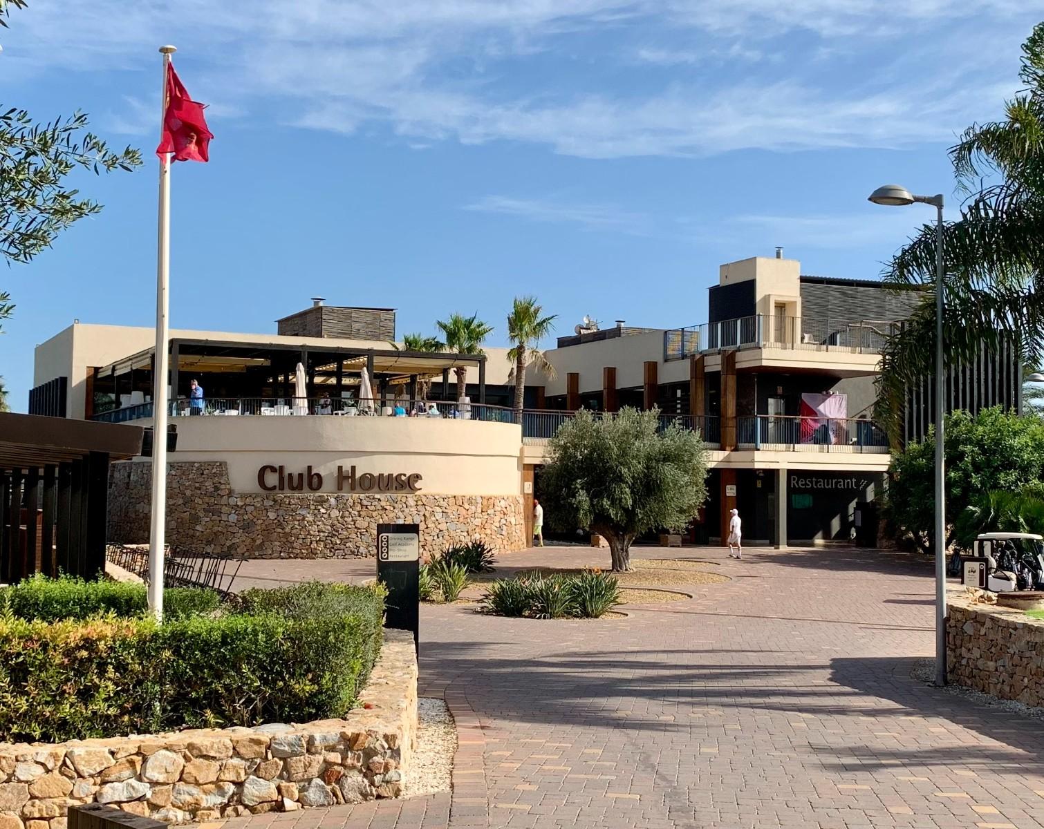 Villa for Sale in Los Alcázares