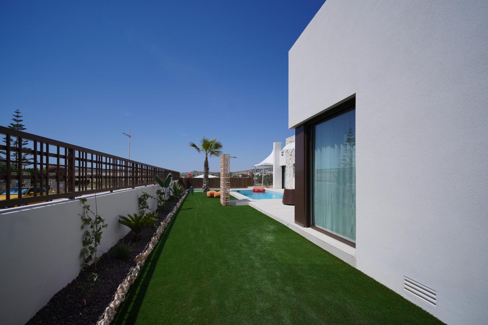 Villa for Sale in Algorfa