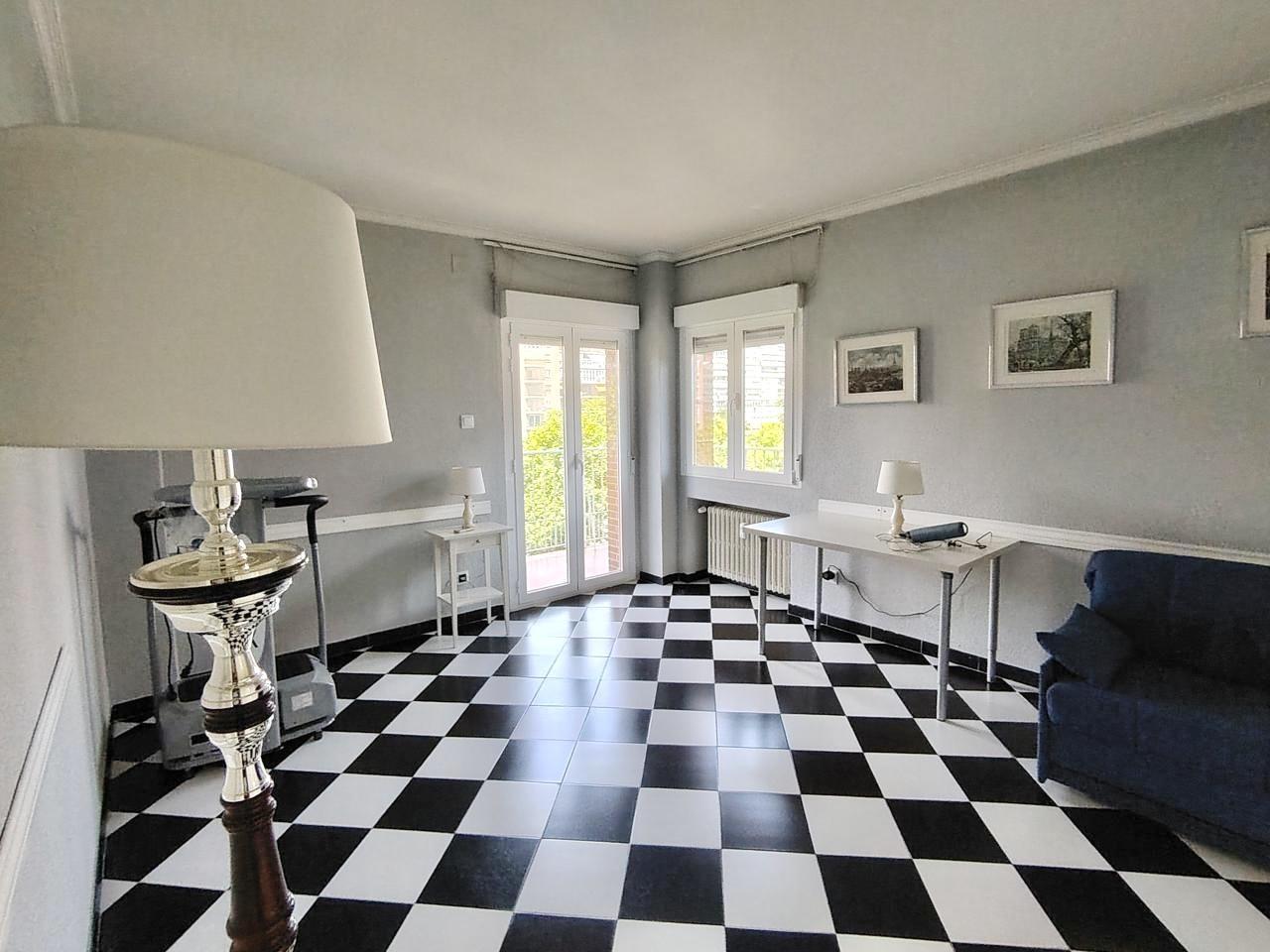 Flat for Sale in Madrid