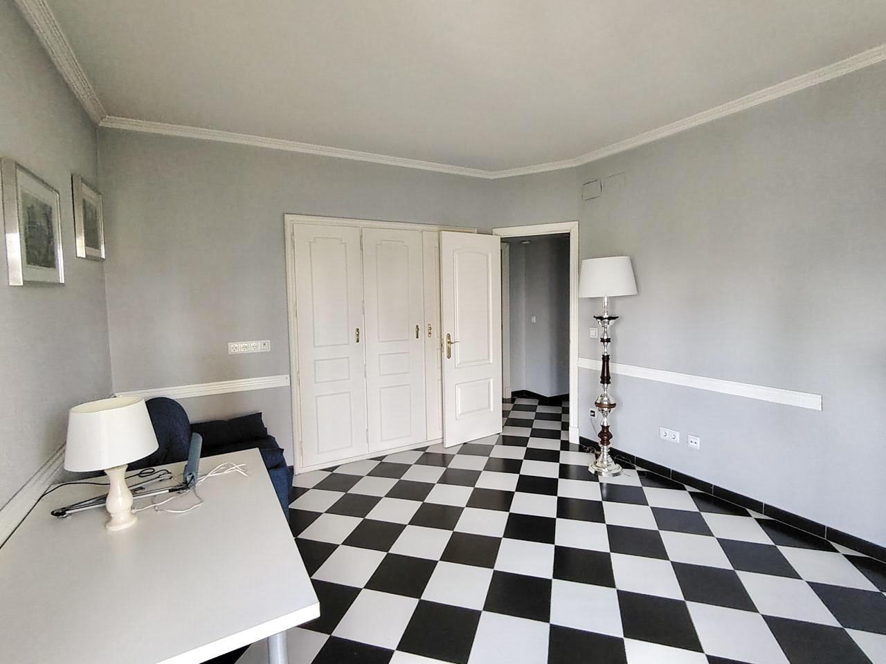 Flat for Sale in Madrid
