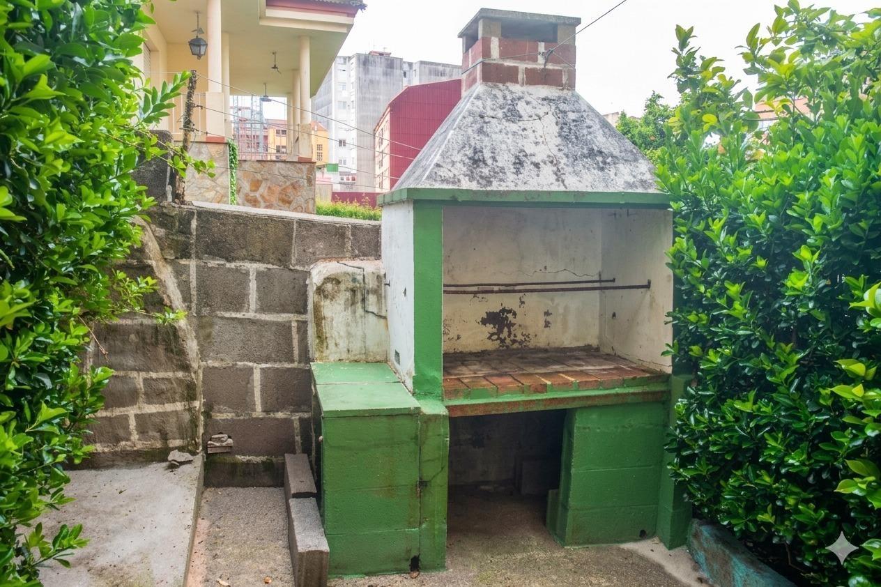 Adosado en Venta en Ribeira