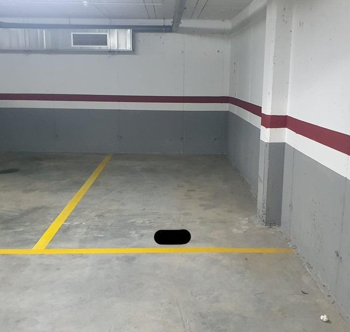Garage for Sale in Ribeira