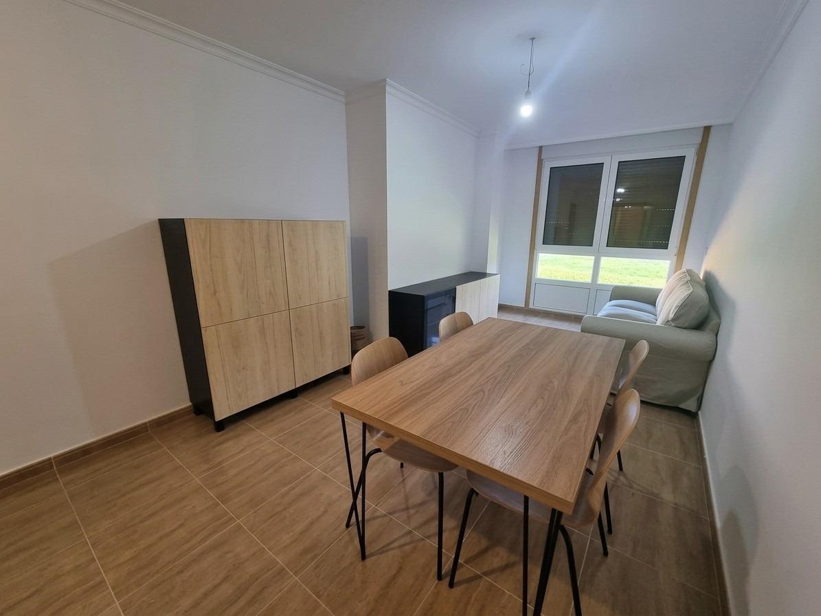 Flat for Sale in Pontecesures