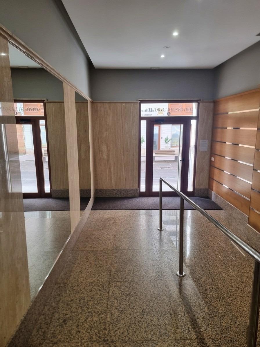 Flat for Sale in Pontecesures
