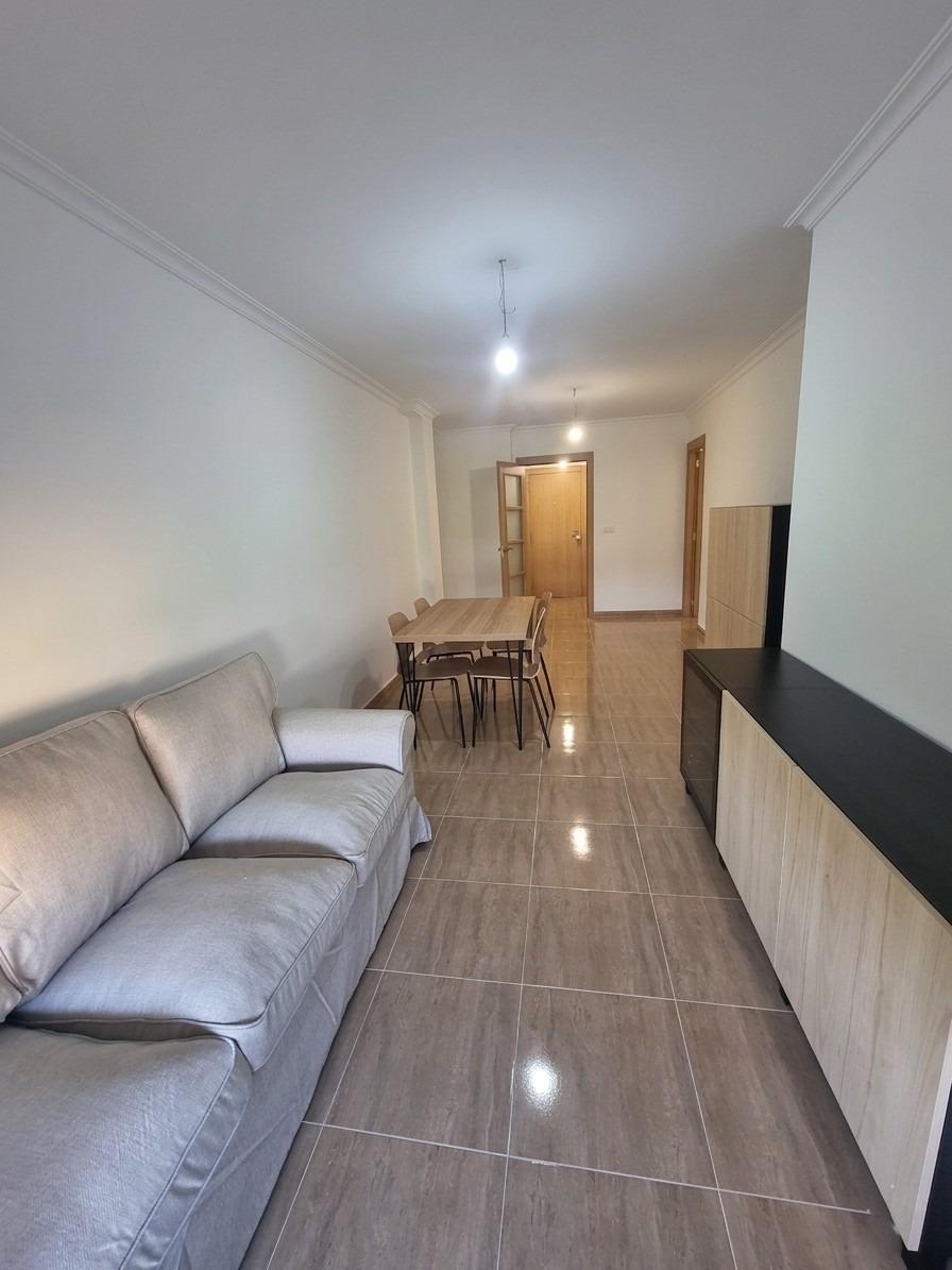 Flat for Sale in Pontecesures